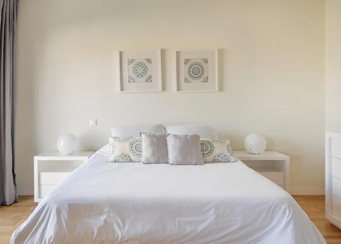 Cidadela Deluxe 2br With Pool And Sea View